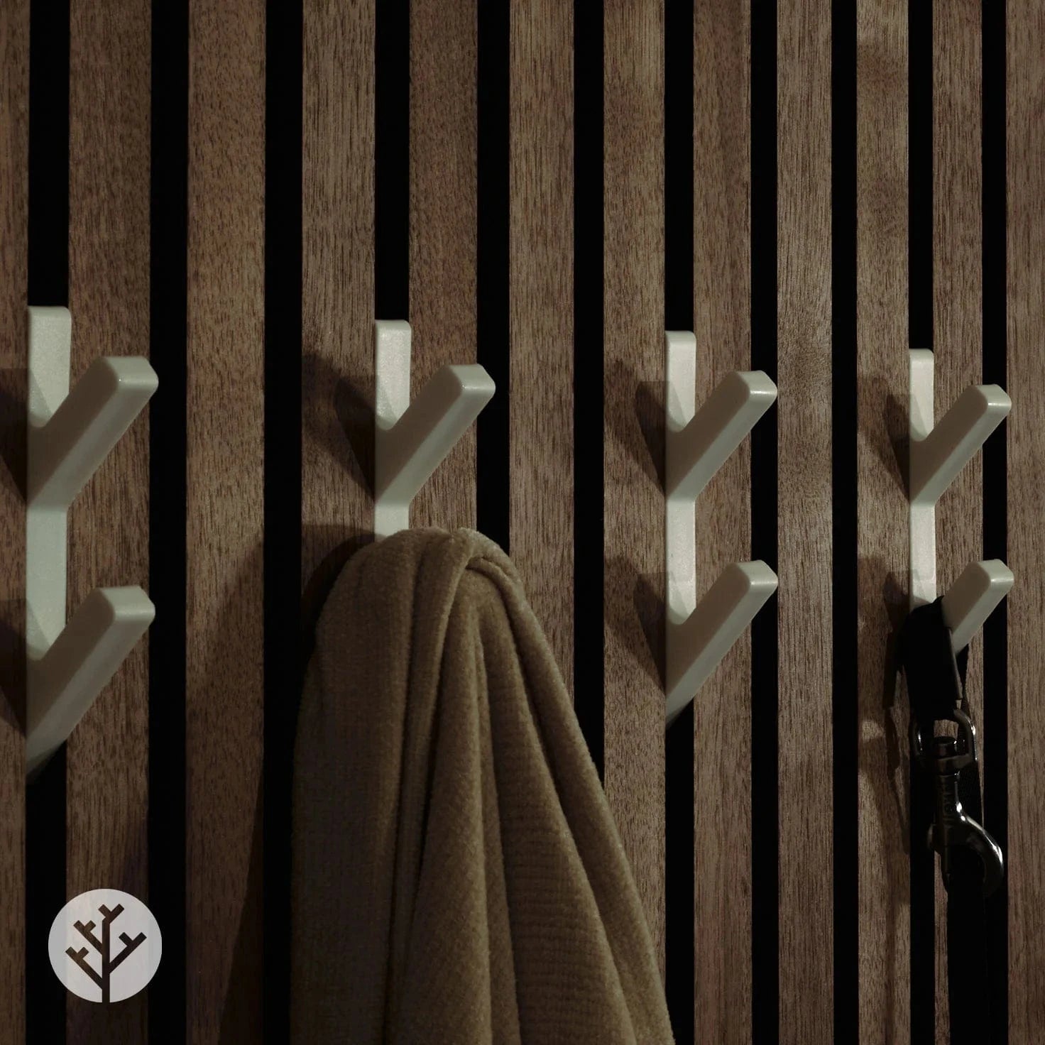 WVH® Australia White 3D Hook (2pk)